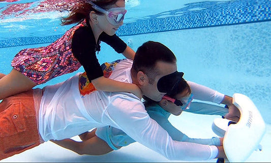 FAMILY FUN with an UNDERWATER SCOOTER / WhiteShark Mix by SUBLUE