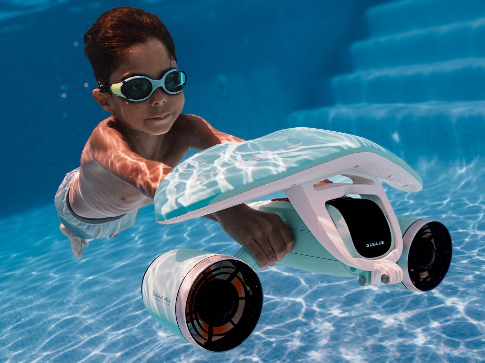 Best Gifts for Water Lovers in 2026: 12 Ideas for Snorkeling, Family Adventures, and Underwater Exploration