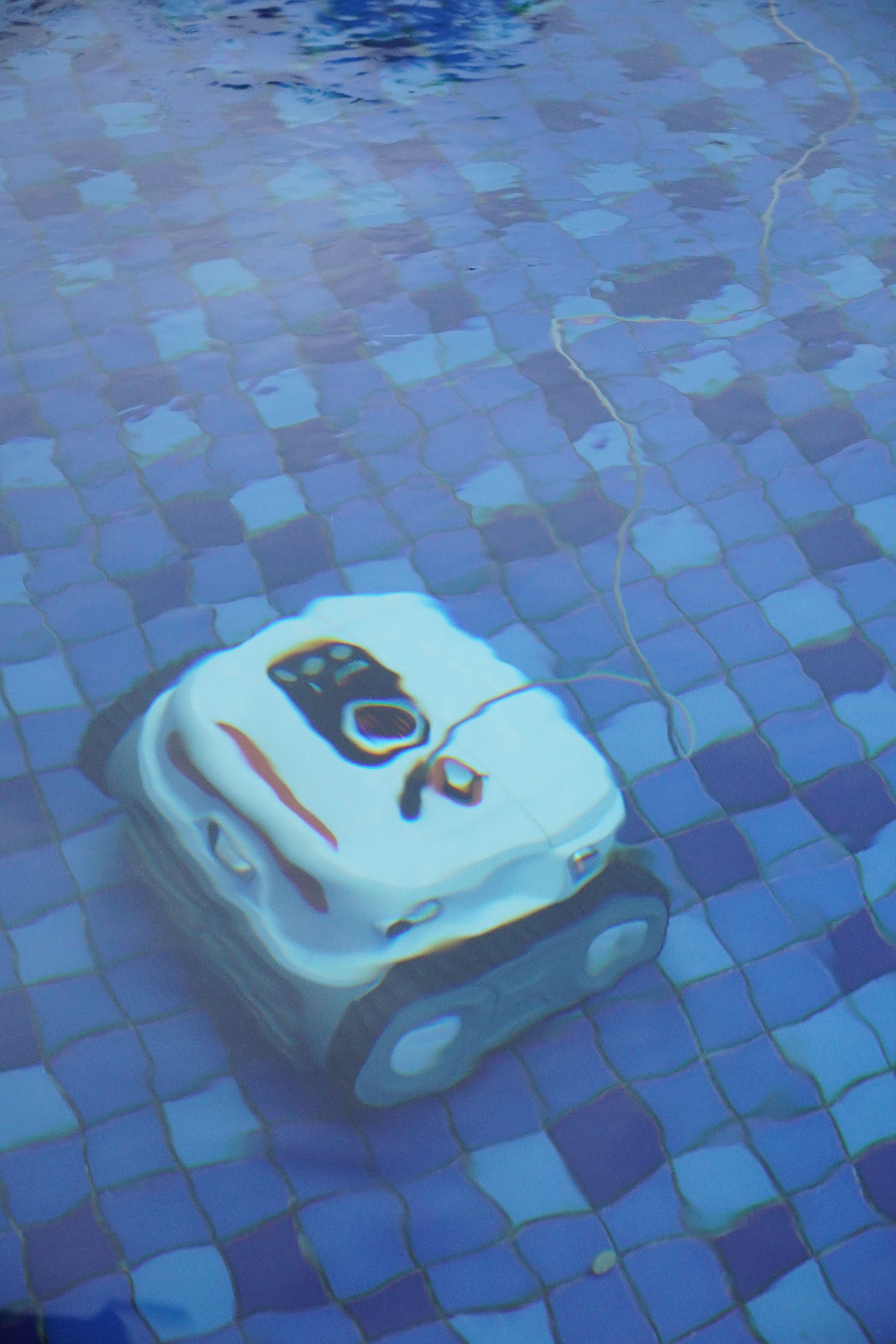 BN Pro Robot de nettoyage de piscine