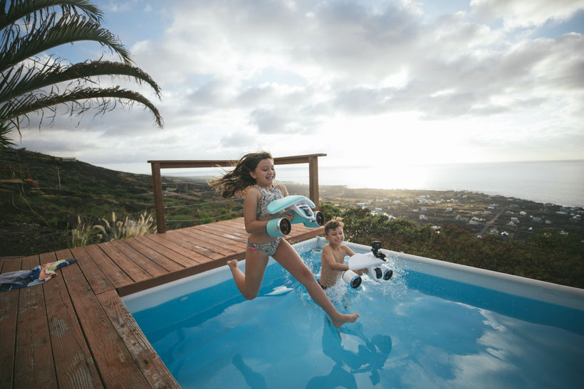 Whole world's First Portable Dual-Motor Underwater Scooter -- A New Era of Enjoyable and Security