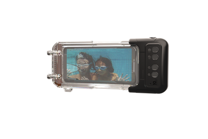 Couple enjoying underwater fun with Sublue H1 Smart Waterproof Phone Case.