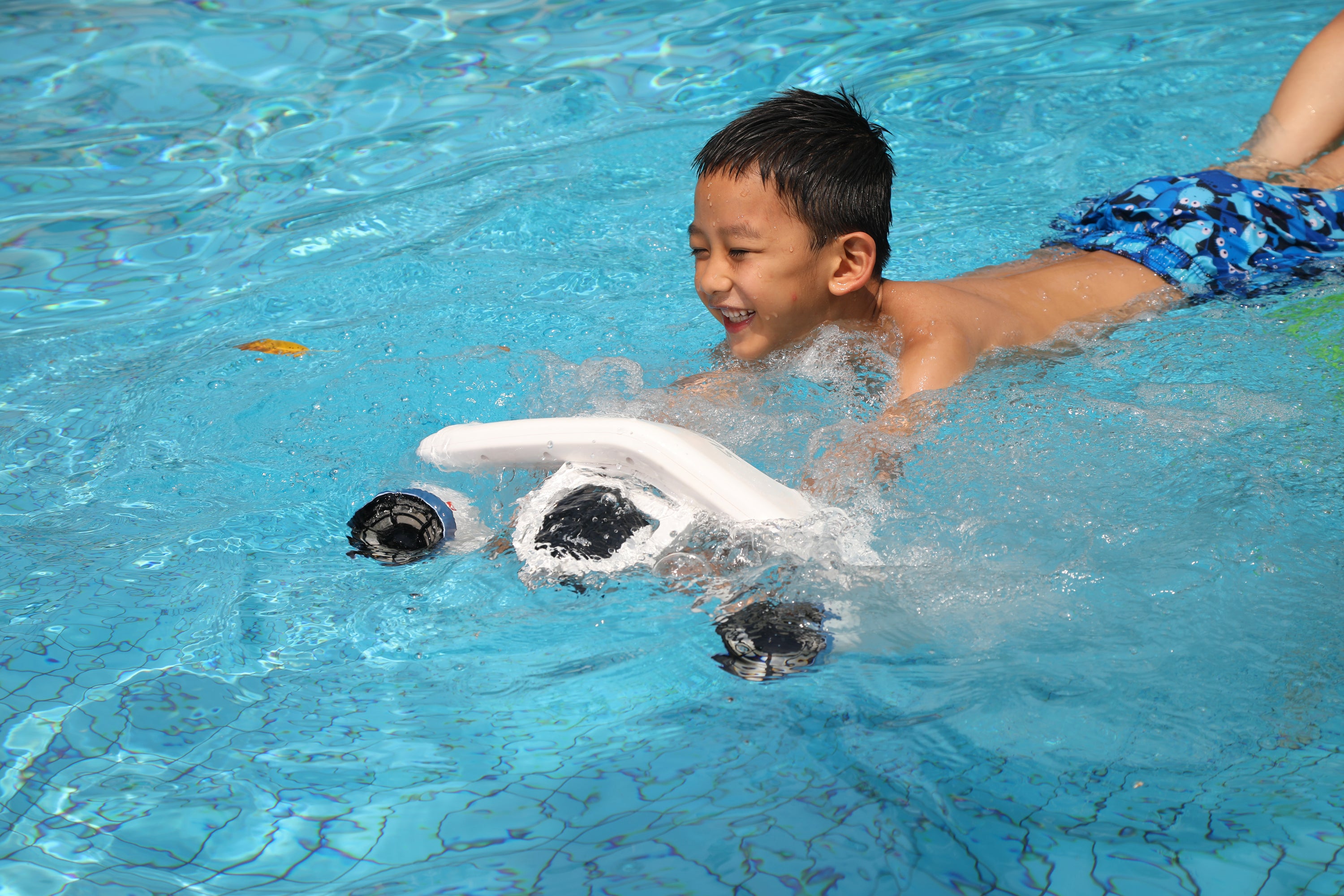 SUBLUE Official Store | Underwater Scooters - AI Robotic Pool cleaner ...