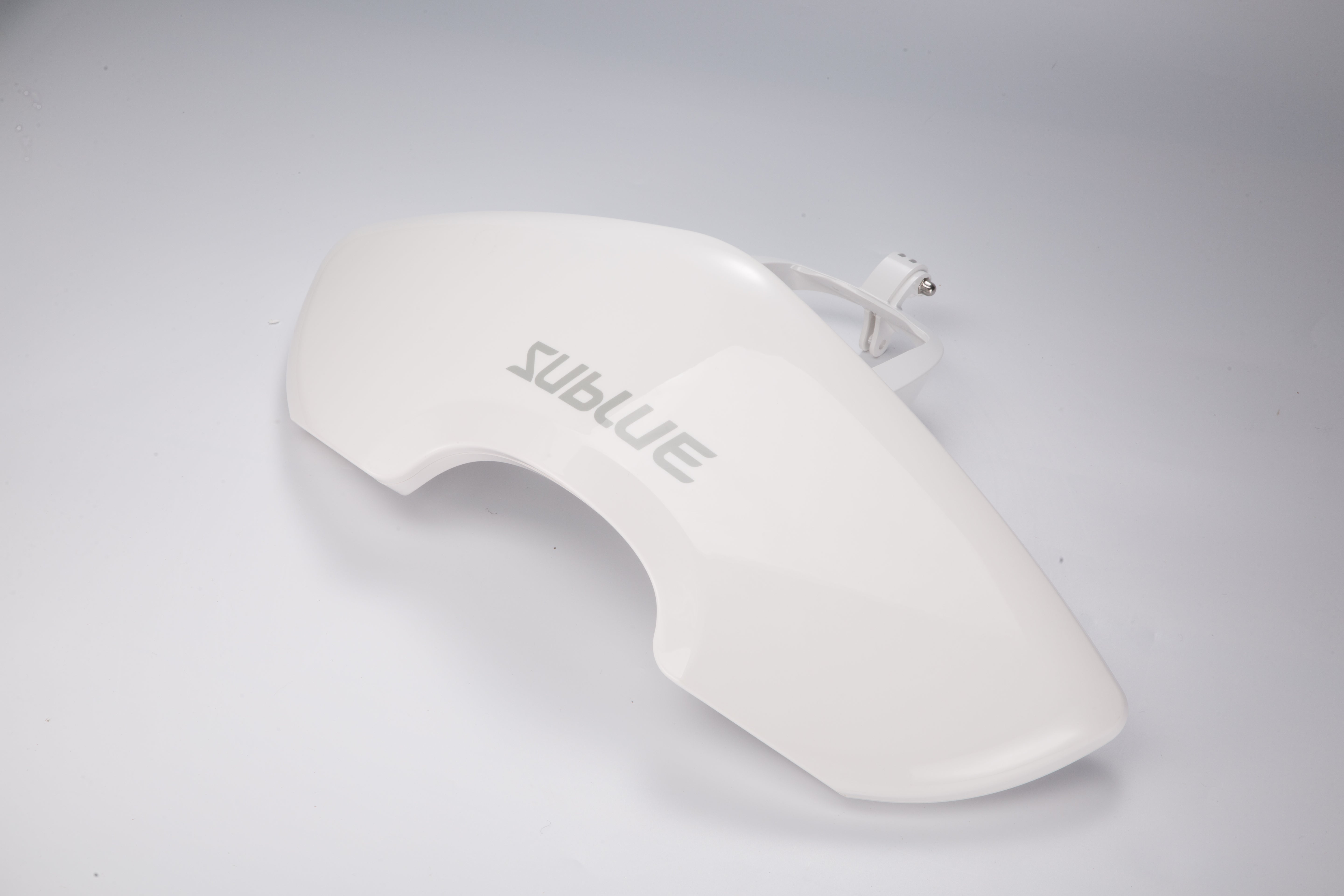 White buoyancy tank for Sublue Mix scooter enhances flotation and stability