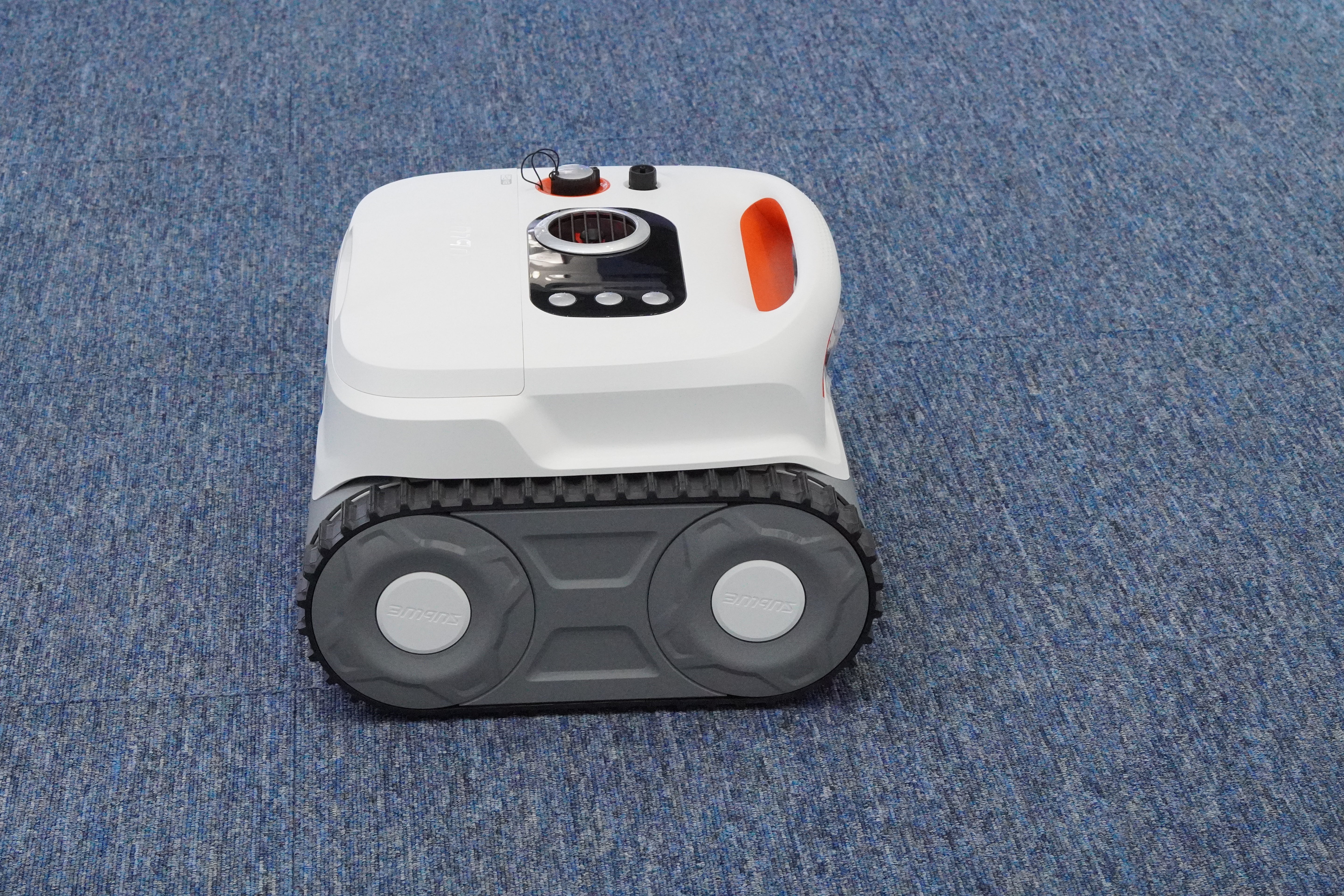 BN Pro Robotic Pool Cleaner