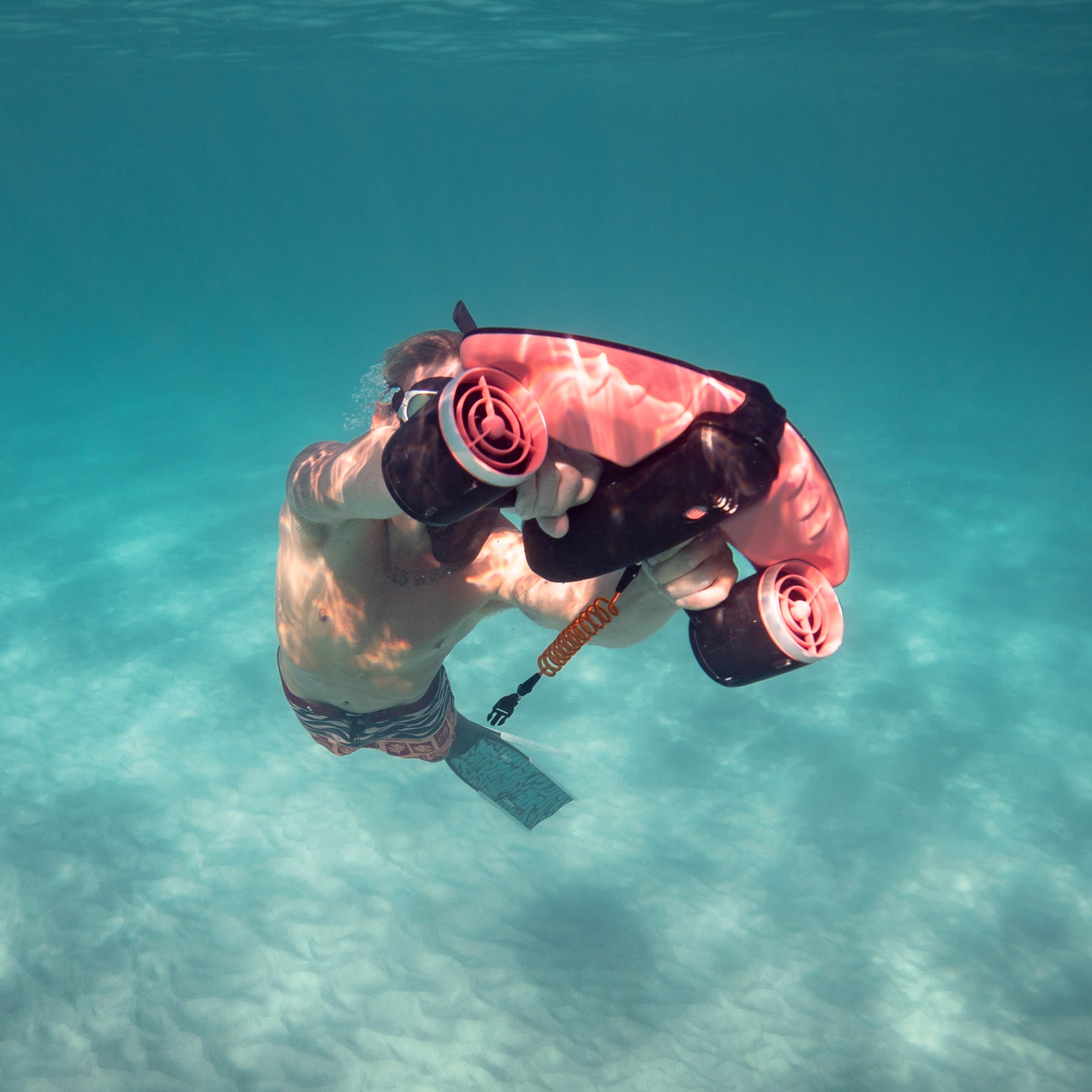 水中スクーター | 海の深みを探検しよう – Sublue Underwater Scooter